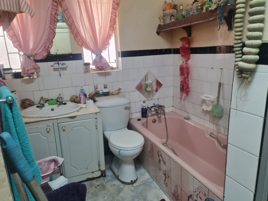 4 Bedroom Property for Sale in Rustenburg Central North West